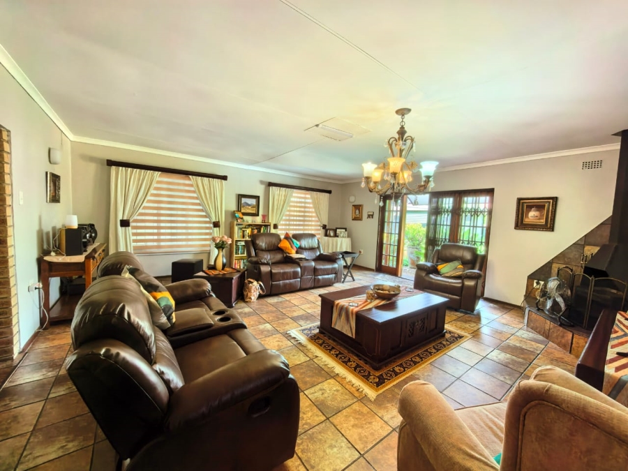 3 Bedroom Property for Sale in Vaalpark Free State